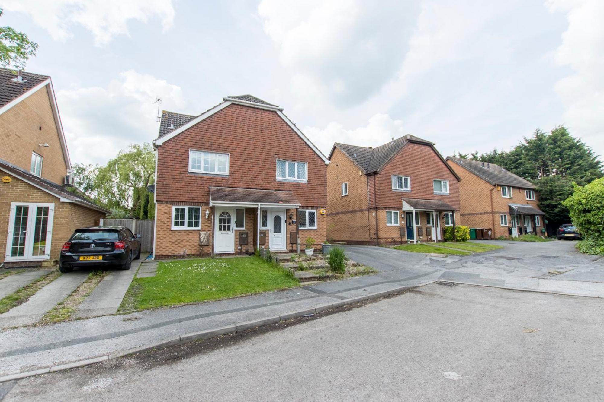 Luxurious 2-Bedroom Haven In Vibrant Robinhood: Ideal For Business Or Leisure Stay Nottingham Exteriör bild